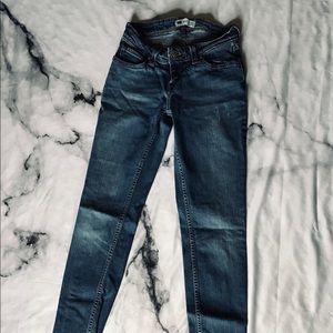 Levi’s Medium Wash Jeans